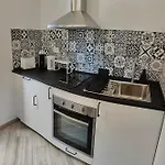 Apartment Interno 4 *