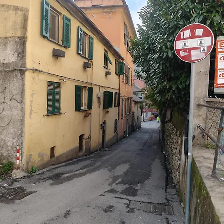 Interno 4 Gênes